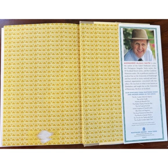 Alexander McCall Smith Mixed Lot Of 4 Hardcover Books - Picture 12 of 16